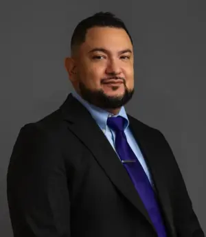 Eric  Saavedra Photo